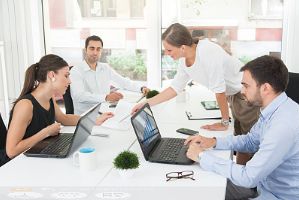 互聯網時代,咨詢服務企業如何打通 人 事 錢